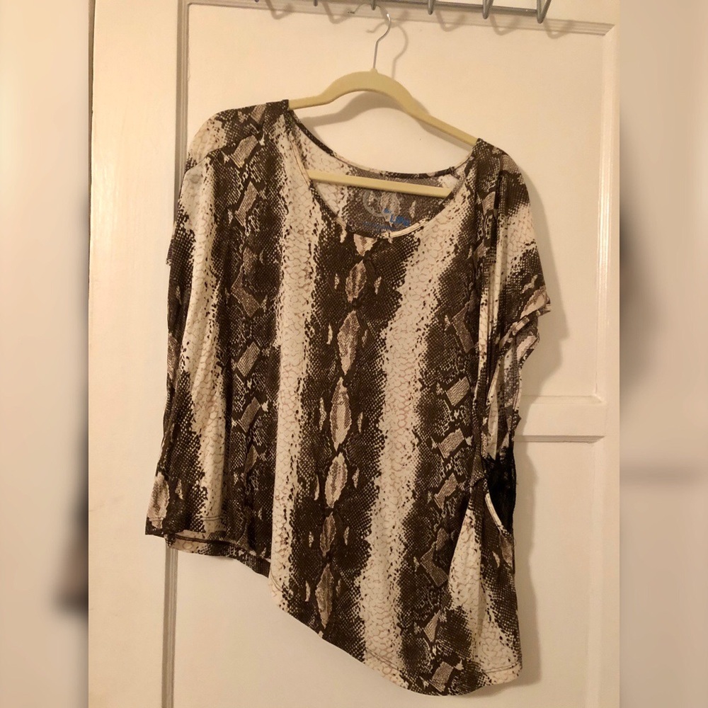 Planet Blue Top  (size medium)